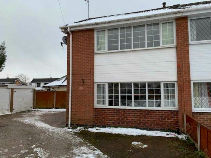 3 Bedroom Semi-Detached House To Rent In Lynden Avenue, Nottingham, NG10