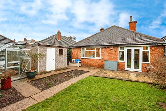 2 Bedroom Detached House For Sale In Ashleigh Drive, Loughborough, Leicestershire, LE11