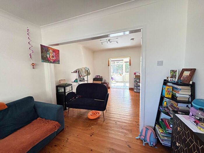 3 Bedroom Terraced House To Rent In Belgrave Avenue, Romford, RM2