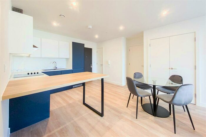 2 Bedroom Apartment To Rent In Laurence Place, M3