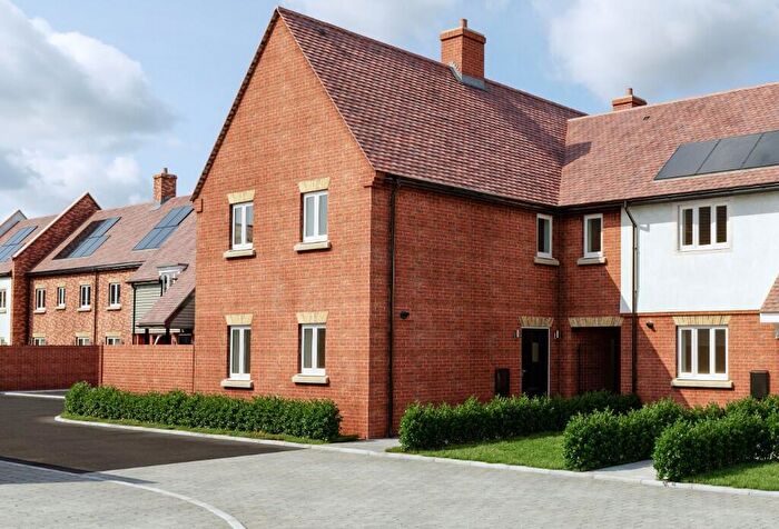 3 Bedroom Semi-Detached House For Sale In Daggons Road, Alderholt, Fordingbridge, SP6