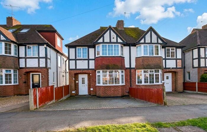 3 Bedroom Semi Detached House For Sale In Uplands Road, Oadby, Leicester, LE2