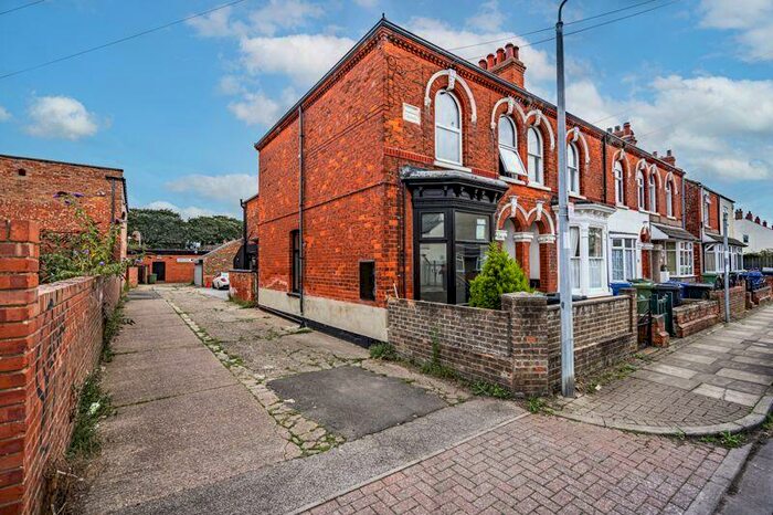 1 Bedroom Flat To Rent In Elm Road, Cleethorpes, DN35