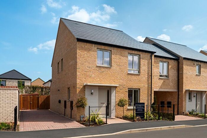 4 Bedroom Semi Detached House For Sale In Darwin Green, Shrewsbury Road, CB3