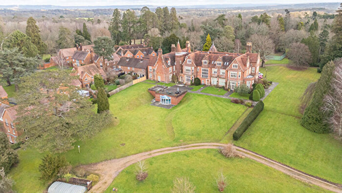 1 Bedroom Apartment For Sale In Grenehurst Park, Capel, RH5