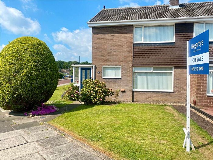 3 Bedroom Semi-Detached House For Sale In Dunelm Drive, Houghton Le Spring, DH4
