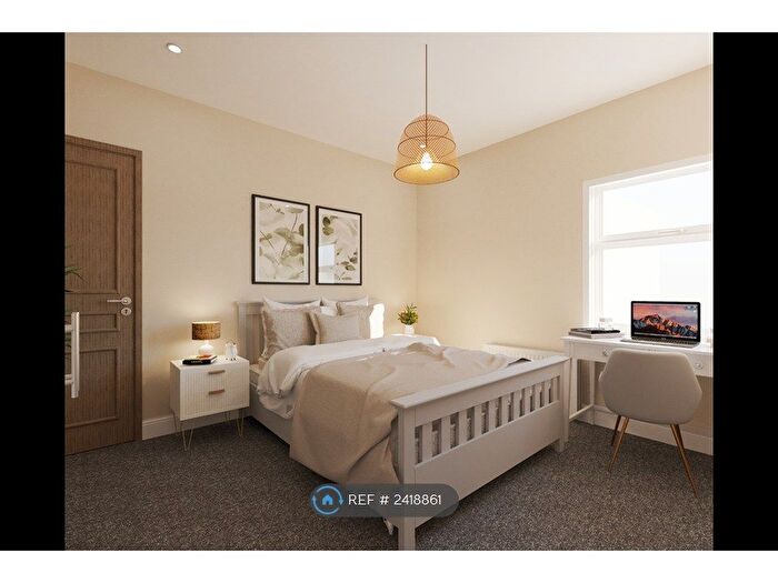 2 Bedroom Flat To Rent In The Promenade, Swansea, SA1