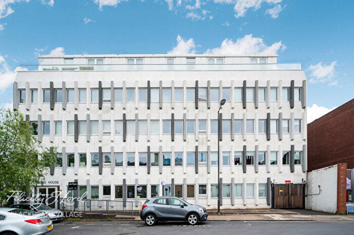 2 Bedroom Apartment For Sale In Osborn Terrace, London, SE3