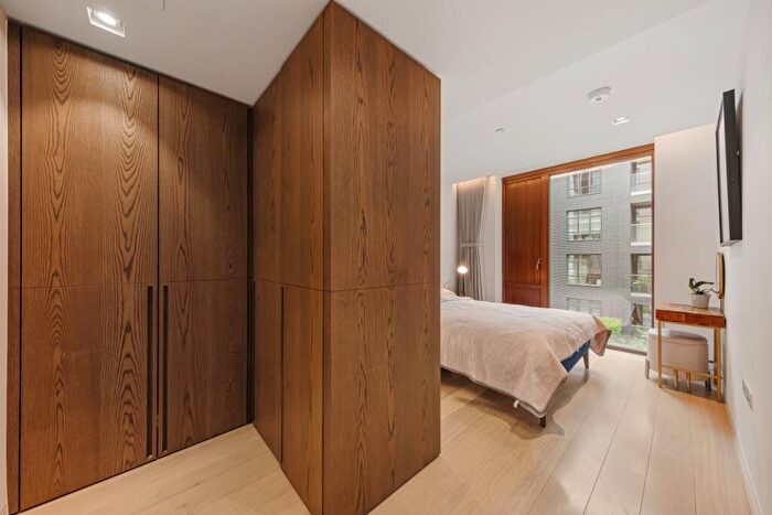 2 Bedroom Apartment For Sale In Dominion House, Bartholomew Close London, EC1A - Photo 10