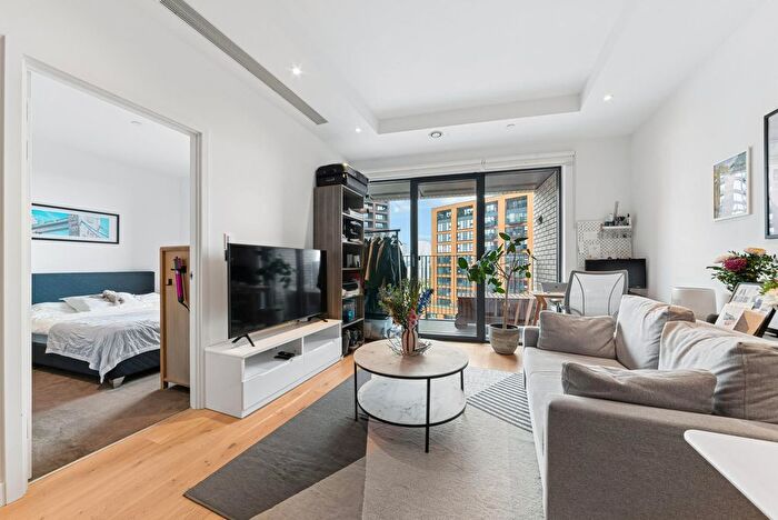 1 Bedroom Flat For Sale In Corson House, City Island Way, E14