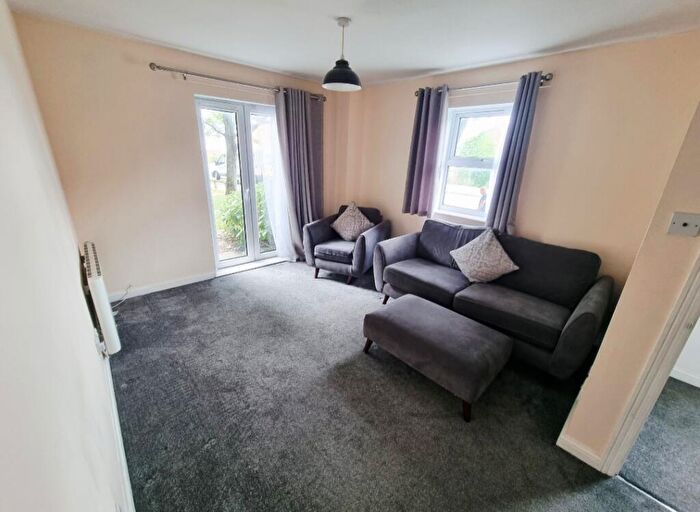 2 Bedroom Flat To Rent In Bedwell Crescent, Stevenage, SG1