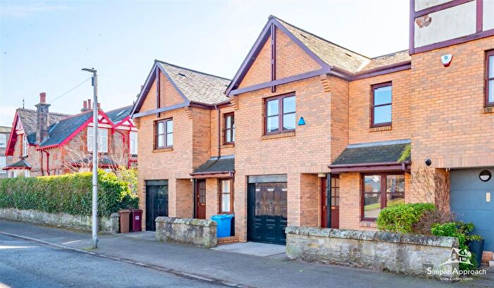 4 Bedroom Terraced House For Sale In Shaftesbury Road, Dundee, DD2