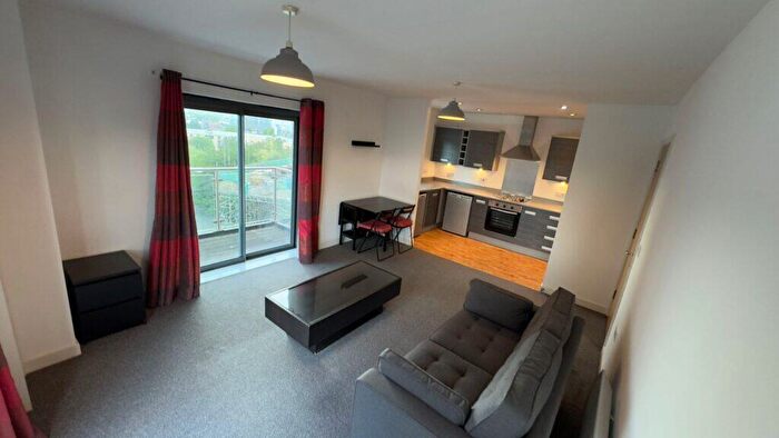 2 Bedroom Flat To Rent In Bouverie Court, Leeds, LS9