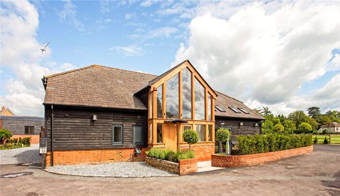 4 Bedroom Barn Conversion To Rent In Wrecclesham Hill, Wrecclesham, Farnham, GU10