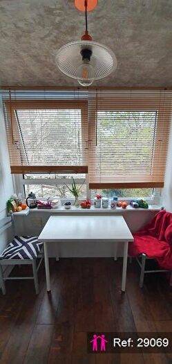 1 Bedroom Apartment For Sale In Strasburg Road, London, SW11