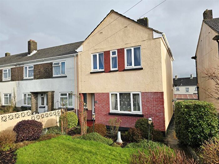3 Bedroom End Of Terrace House For Sale In Hurdon Way, Launceston, PL15