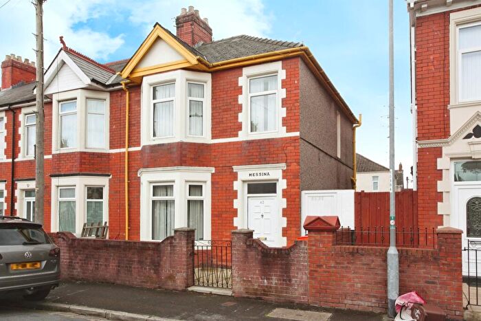 3 Bedroom End Of Terrace House For Sale In Alice Street, Newport, NP20