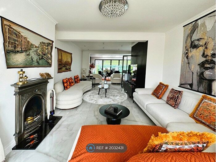 4 Bedroom Semi-Detached House To Rent In Vernon Drive, Stanmore, HA7