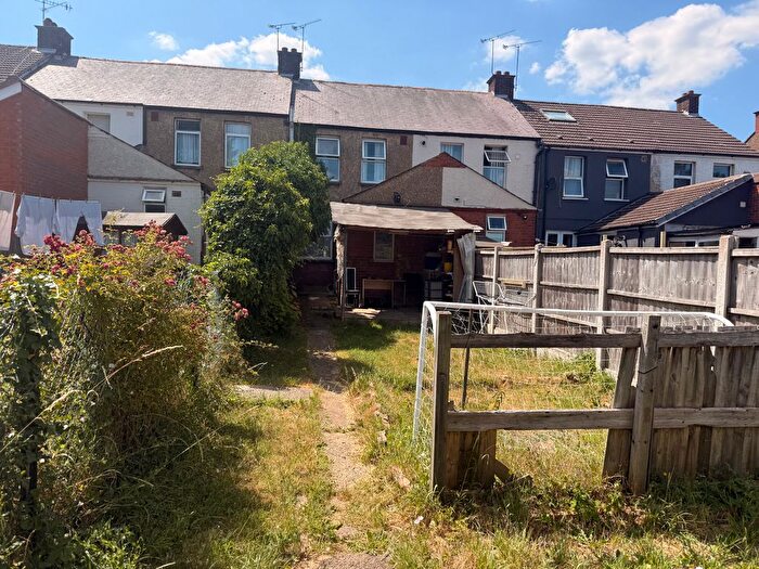 2 Bedroom Terraced House To Rent In St. Monicas Avenue, Luton, LU3