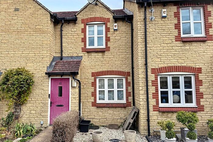 2 Bedroom Terraced House For Sale In Hardingham Close, Carterton, Oxfordshire, OX18