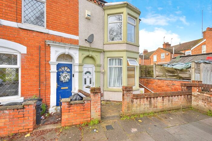 3 Bedroom Terraced House For Sale In Muscott Street, Northampton, NN5