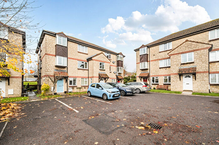 1 Bedroom Flat For Sale In Imberwood Close, Warminster, BA12