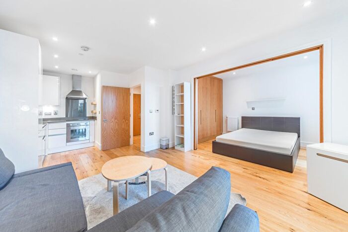 Studio To Rent In Thanet Tower, Caxton Street North, London, E16