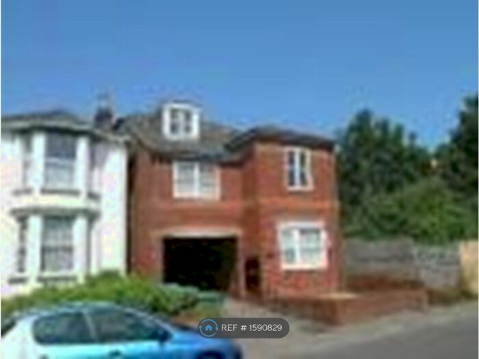 Studio To Rent In Osborne Court, Southampton, SO17