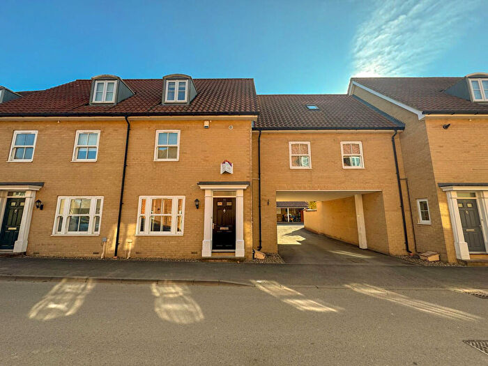 4 Bedroom Terraced House To Rent In Abbots Gate, Bury St. Edmunds, IP33