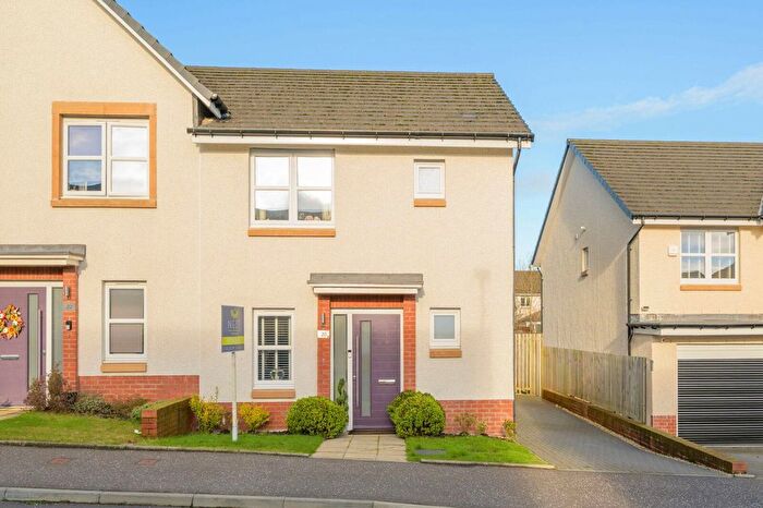 3 Bedroom Semi-detached House For Sale In Toptowie Drive, Denny, FK6