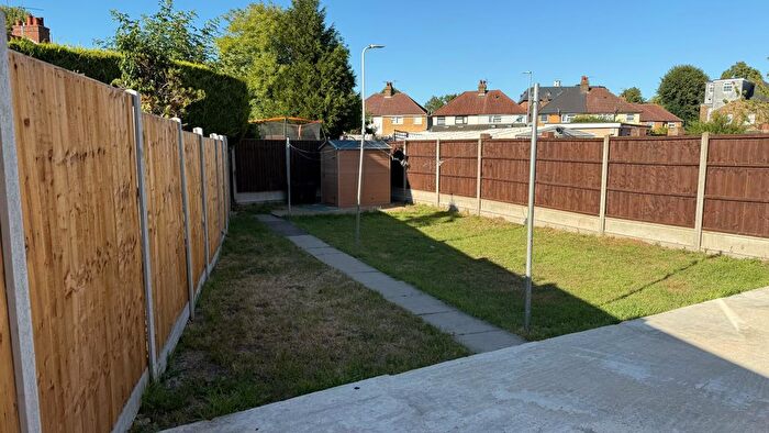 3 Bedroom Semi-Detached House To Rent In Wescott Way, Uxbridge, UB8