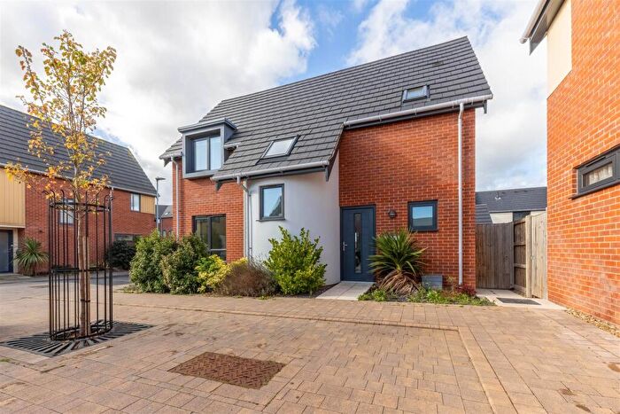 3 Bedroom Detached House For Sale In Goodson Road, Sprowston, NR7