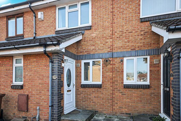 2 Bedroom Terraced House To Rent In Lapwing Close, Erith, Kent, DA8