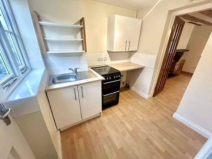 1 Bedroom Property To Rent In Short Row, Derbyshire, Belper, DE56