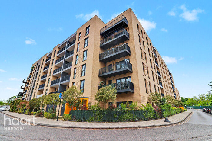 2 Bedroom Flat For Sale In Westmoreland Road, London, NW9
