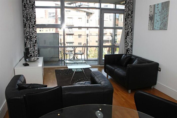 2 Bedroom Apartment To Rent In The Lock Building, Whitworth Street West, Manchester City Centre, Greater Manchester, M1