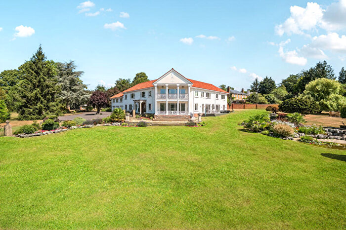 5 Bedroom Detached House For Sale In Fulmer Road, Fulmer, SL3