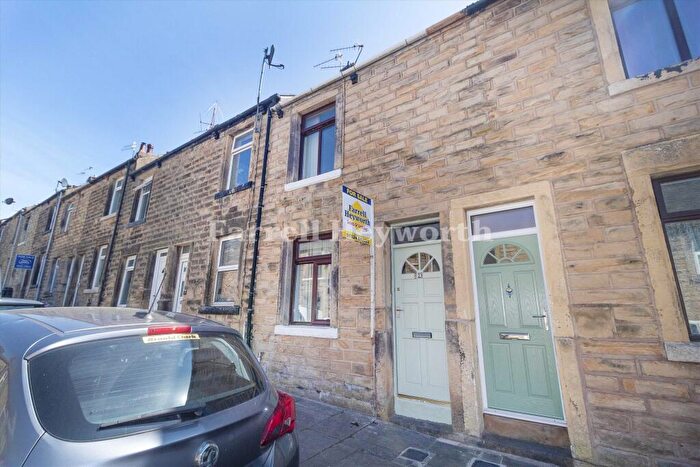 2 Bedroom House For Sale In Dundee Street, Lancaster, LA1