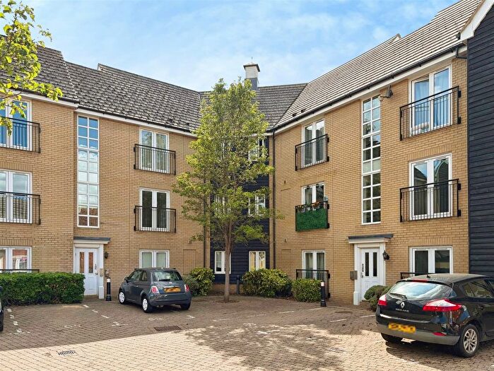 2 Bedroom Flat For Sale In Tayberry Close, Red Lodge, IP28