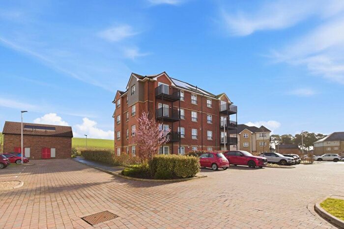 2 Bedroom Flat For Sale In Cedarwood Gardens, Bishopton, PA7