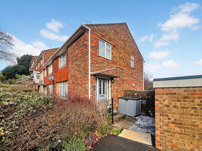 3 Bedroom End Of Terrace House For Sale In Sutherland Gardens, Rainham, Gillingham, ME8