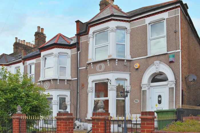 3 Bedroom Semi-Detached House To Rent In Dowanhill Road, London, SE6