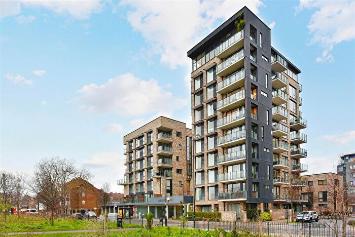 1 Bedroom Flat To Rent In Albany Road, London, SE5