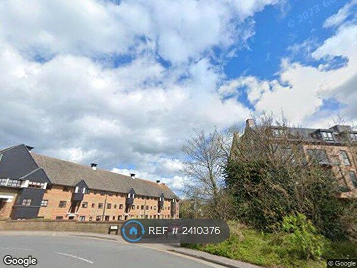 1 Bedroom Flat To Rent In Viaduct Road, Ware, SG12