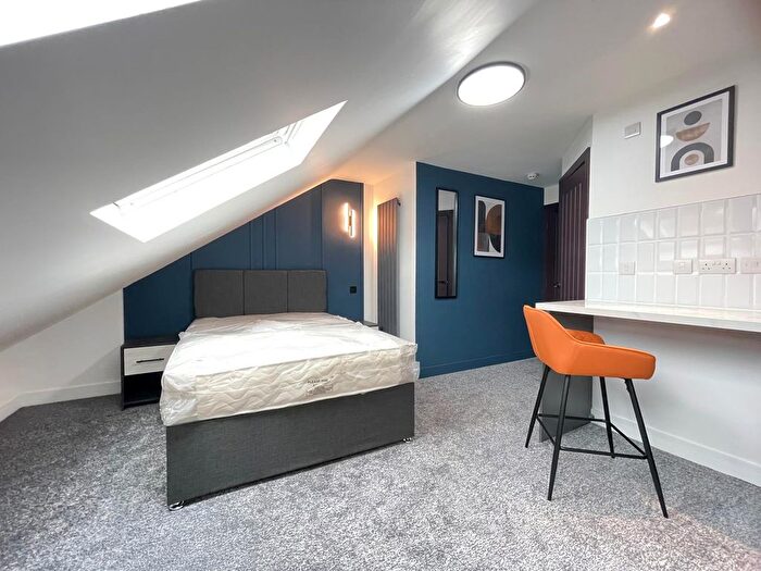 1 Bedroom Studio To Rent In Clarendon Road, Luton, Bedfordshire, LU2