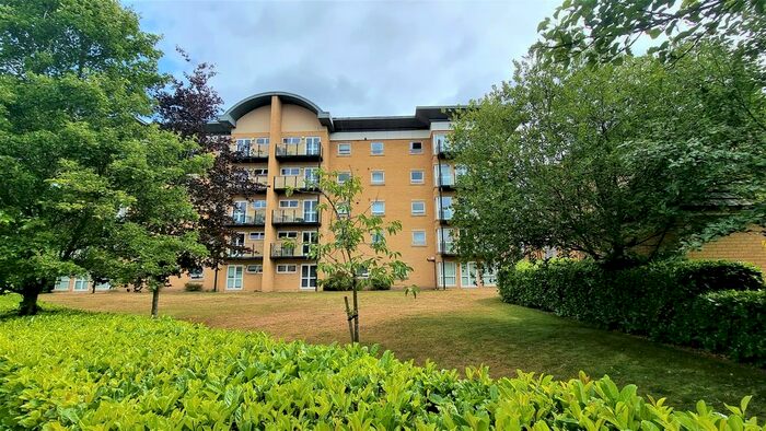 2 Bedroom Flat To Rent In Exchange Apartments, Bromley, Kent, BR2