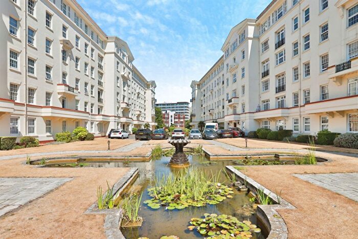3 Bedroom Flat For Sale In Bath Road, Bournemouth, BH1