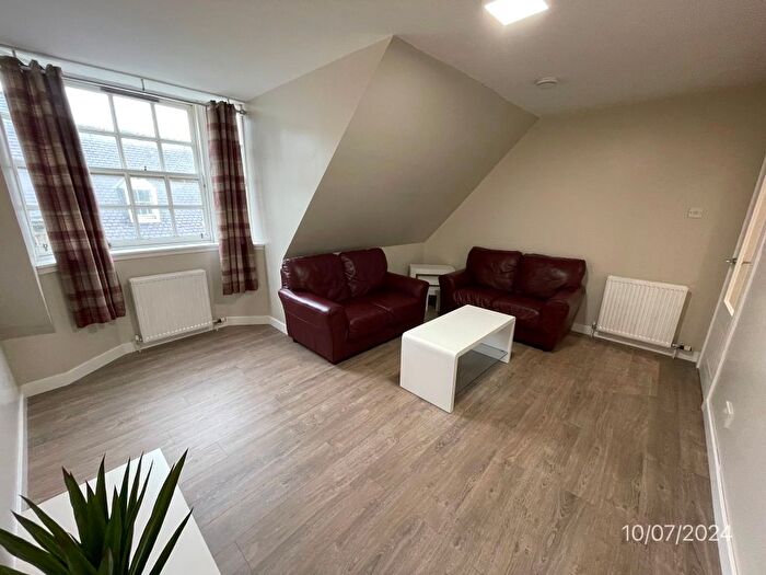 2 Bedroom Flat To Rent In Marischal Street, Top Floor, Aberdeen, AB11