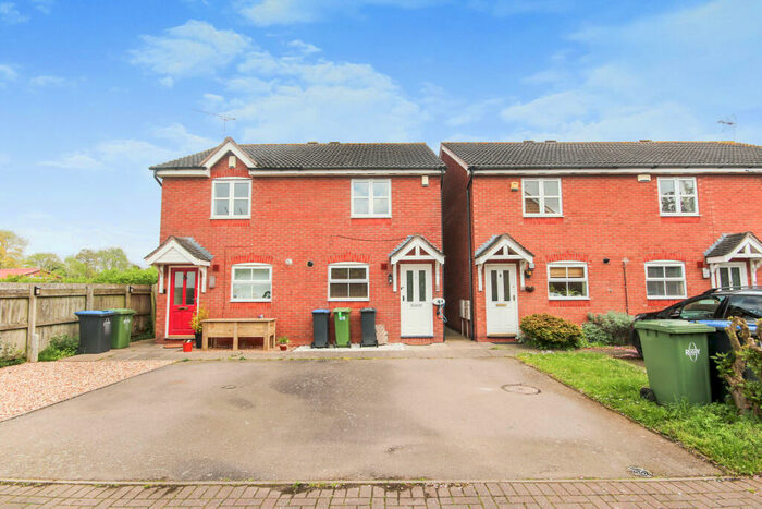 2 Bedroom Semi-Detached House For Sale In Mill Close, Coventry, CV8