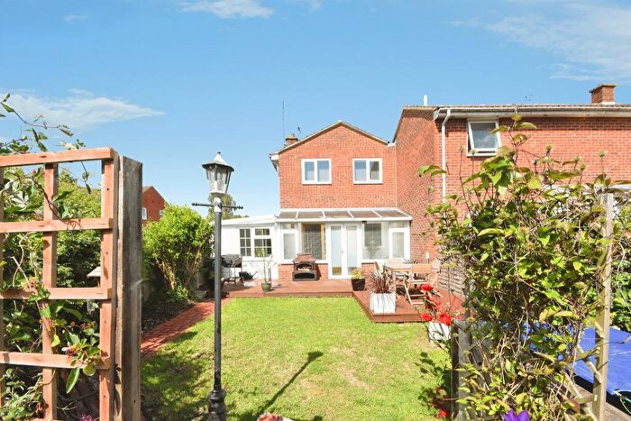 3 Bedroom End Of Terrace House For Sale In Frating Court, Braintree, CM7
